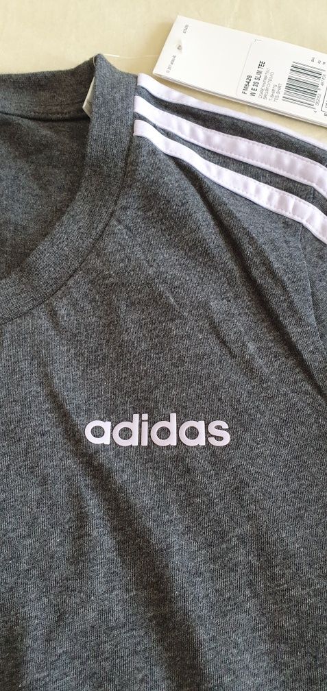 Костюм футболка и лосины adidas