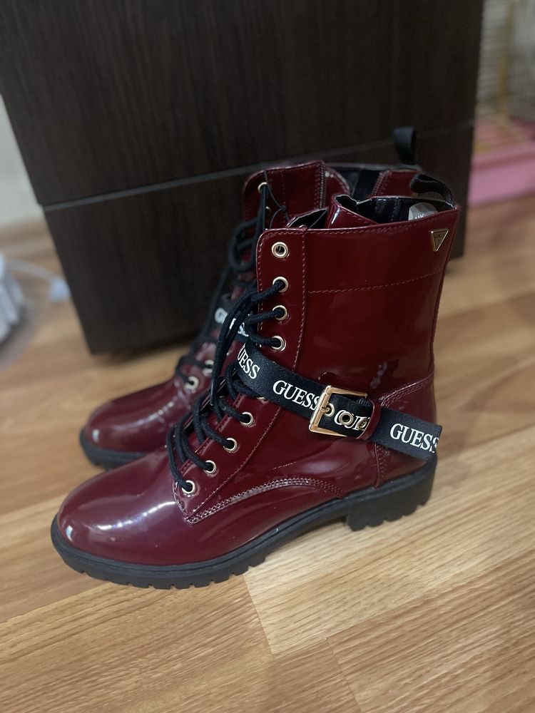 Ботинки Guess 39 размер
