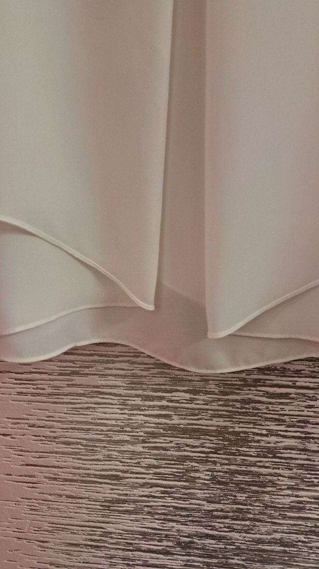 Bluzka damska biala elegancka