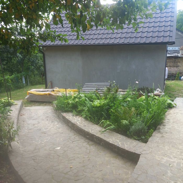 Продаж 2х пов будинок (накр. кообк) гаражЧернівці Садгора в.Виноградна