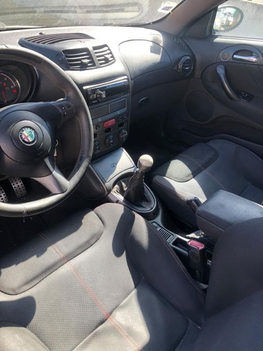 Alfa Romeo GT Q2  (troco por motociclos)