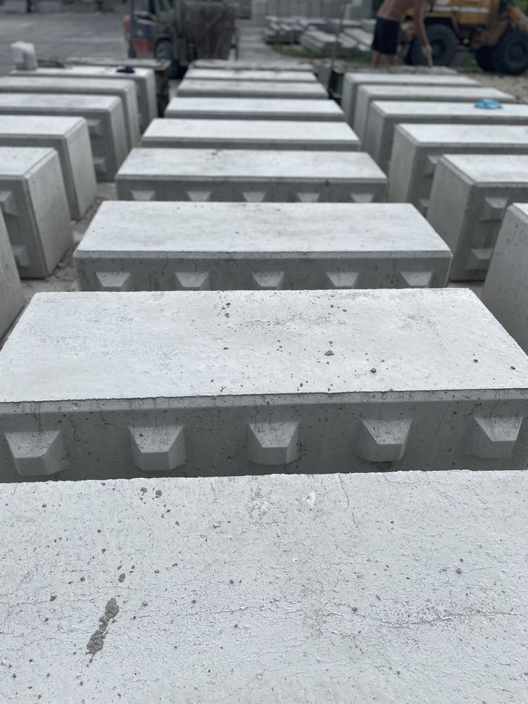 Blok betonowy LEGO, mur oporowy