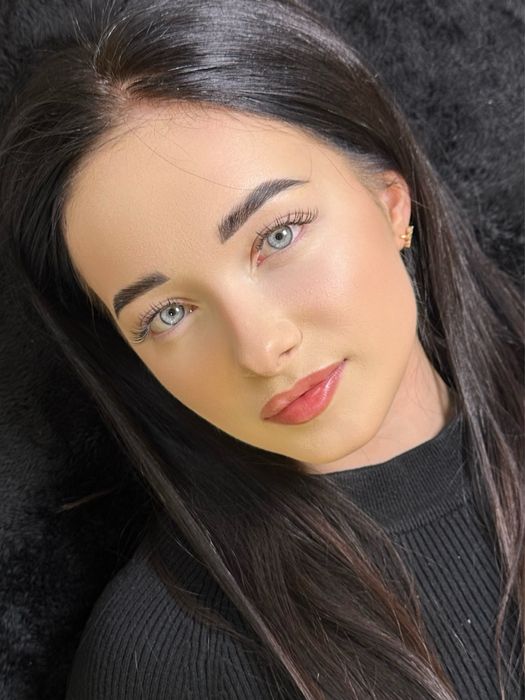 Нарощування вій, ламінування вій