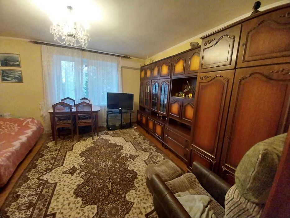 Продам 3 кв, чешка, 6/9 кир. 2 Слобод - пр. Центр. ремонт. мебель