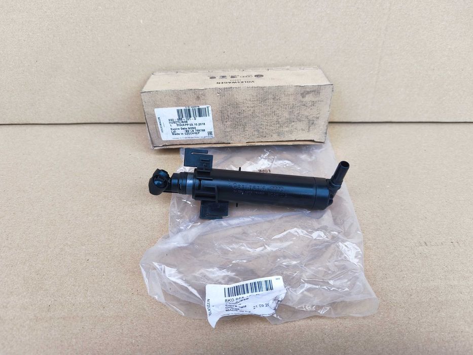 Audi A4 B8 Lift spryskiwacz zderzaka lampy lewy przód 8K0.955.101D