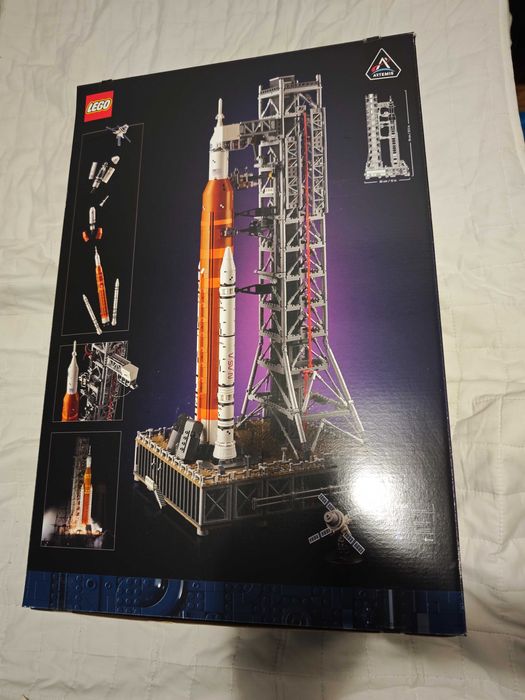 Конструктор LEGO Icons Artemis (Артеміда, система запуску/ракета)