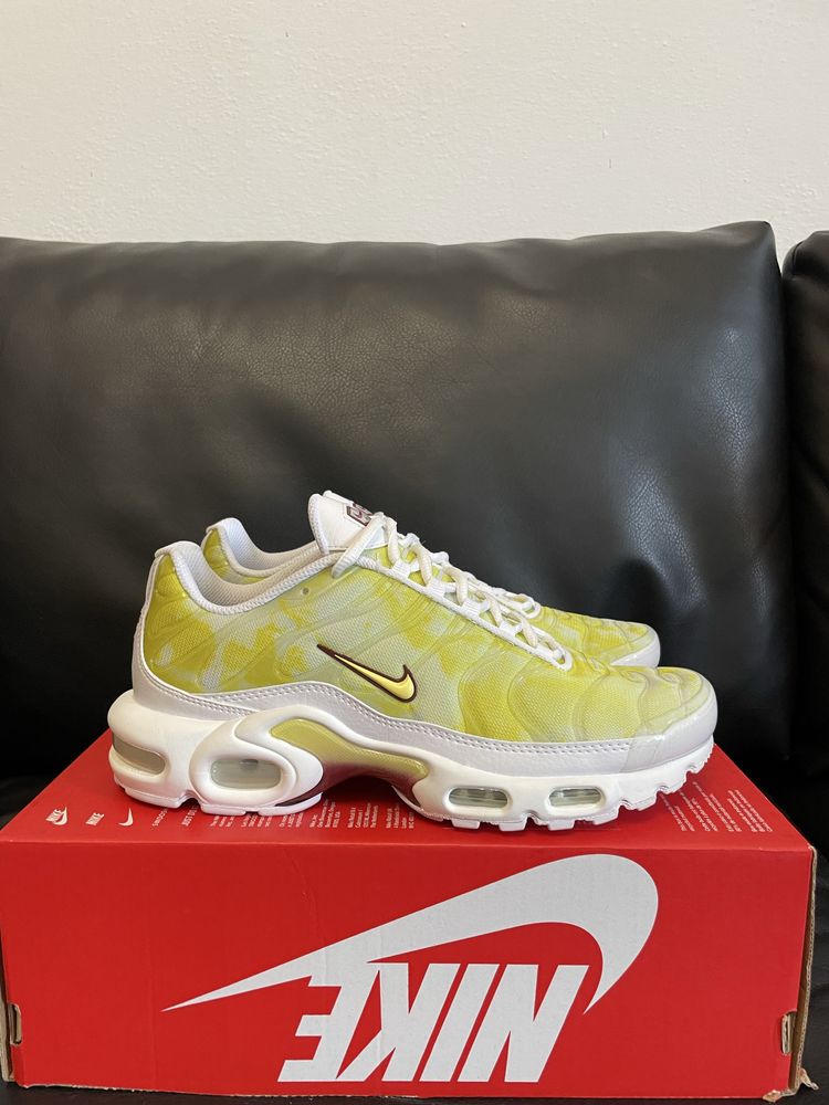 Оригінальні кросівки Nike Air Max Plus TN FU4348-100