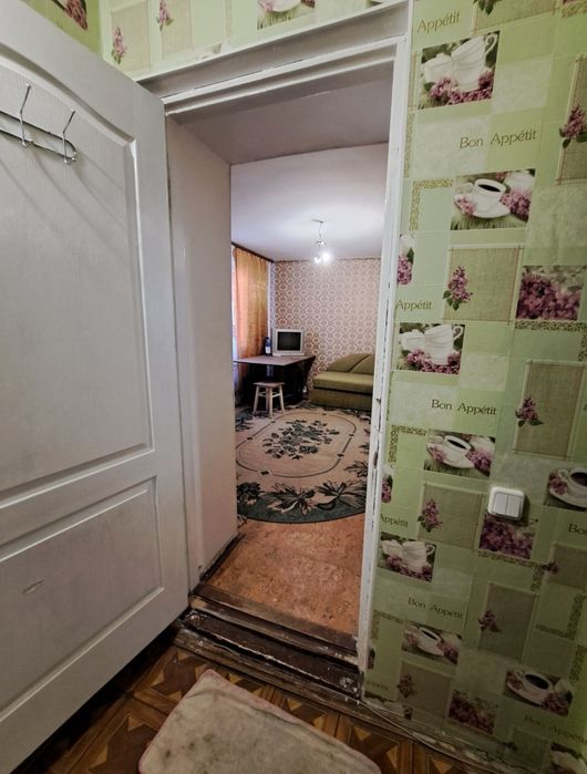 Продается комната в общежитии  пр.Центральный (Садовая)