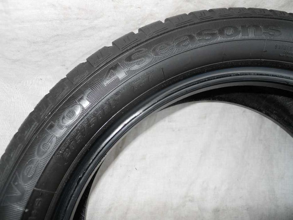 2 opony całoroczne GOODYEAR Vector 4Seasons 205/50 R17 89V (2x6,5mm)