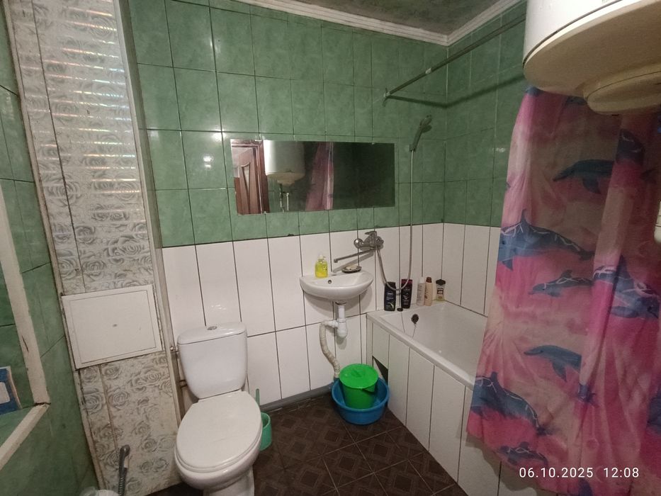 В Продажу  2- кімн  1 поверх