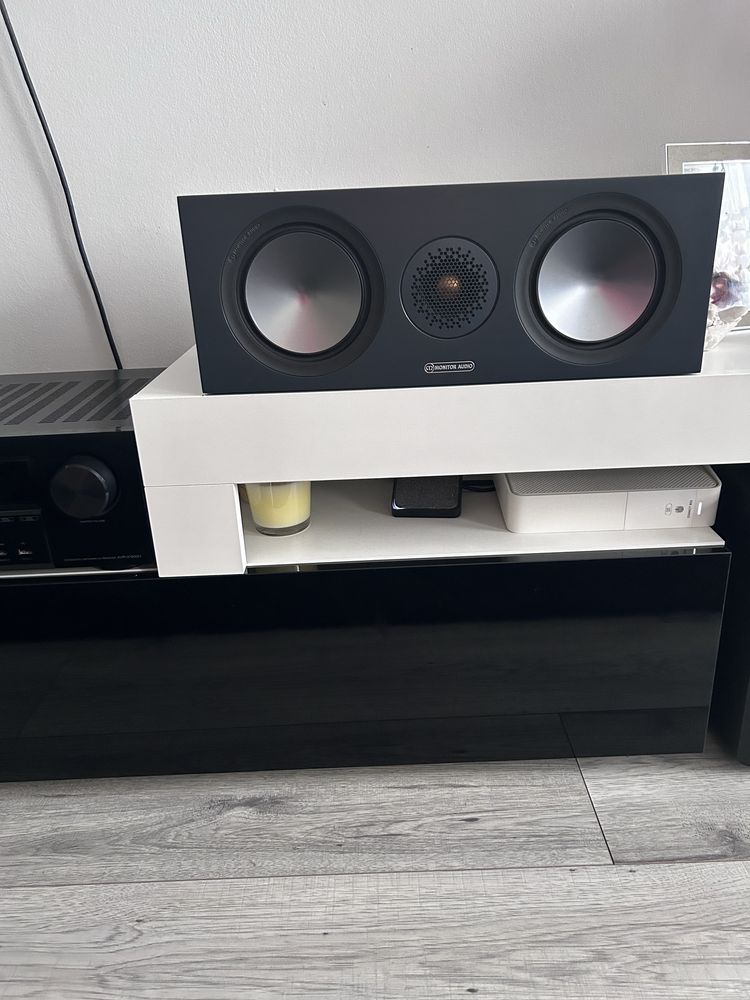 Komplet Glosników i centralny MonitorAudio Bronze 100 z podstawkami!!!