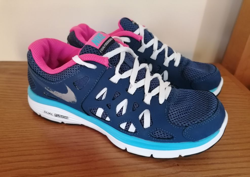 NIKE Dual Fusion - calçam 36/37