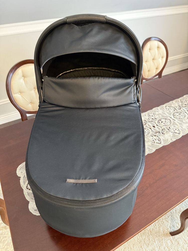 Cybex  2.0 gondola