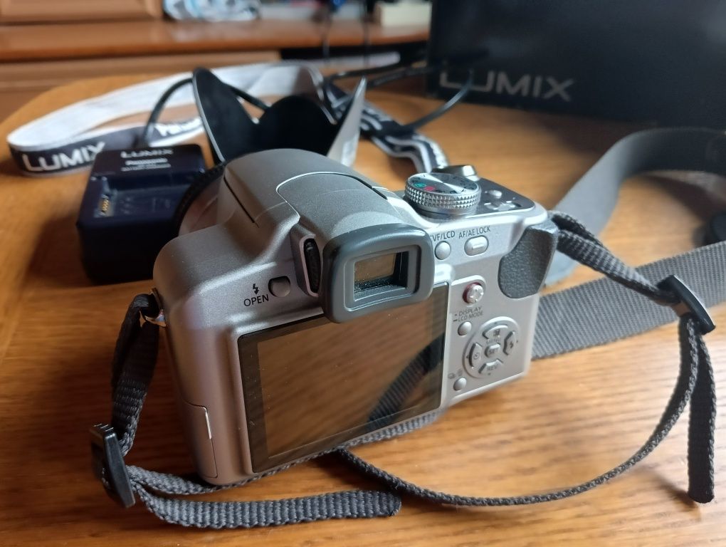 Panasonic Lumix dmc-fz18