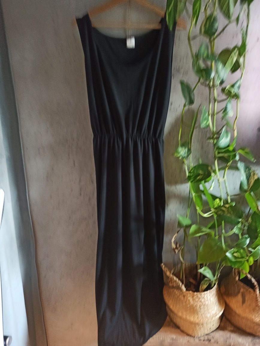 Sukienka maxi czarna
