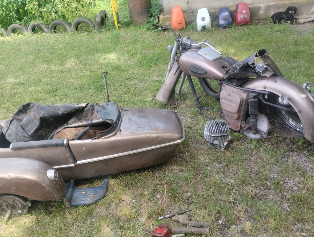 Продам покришку на іж планету
