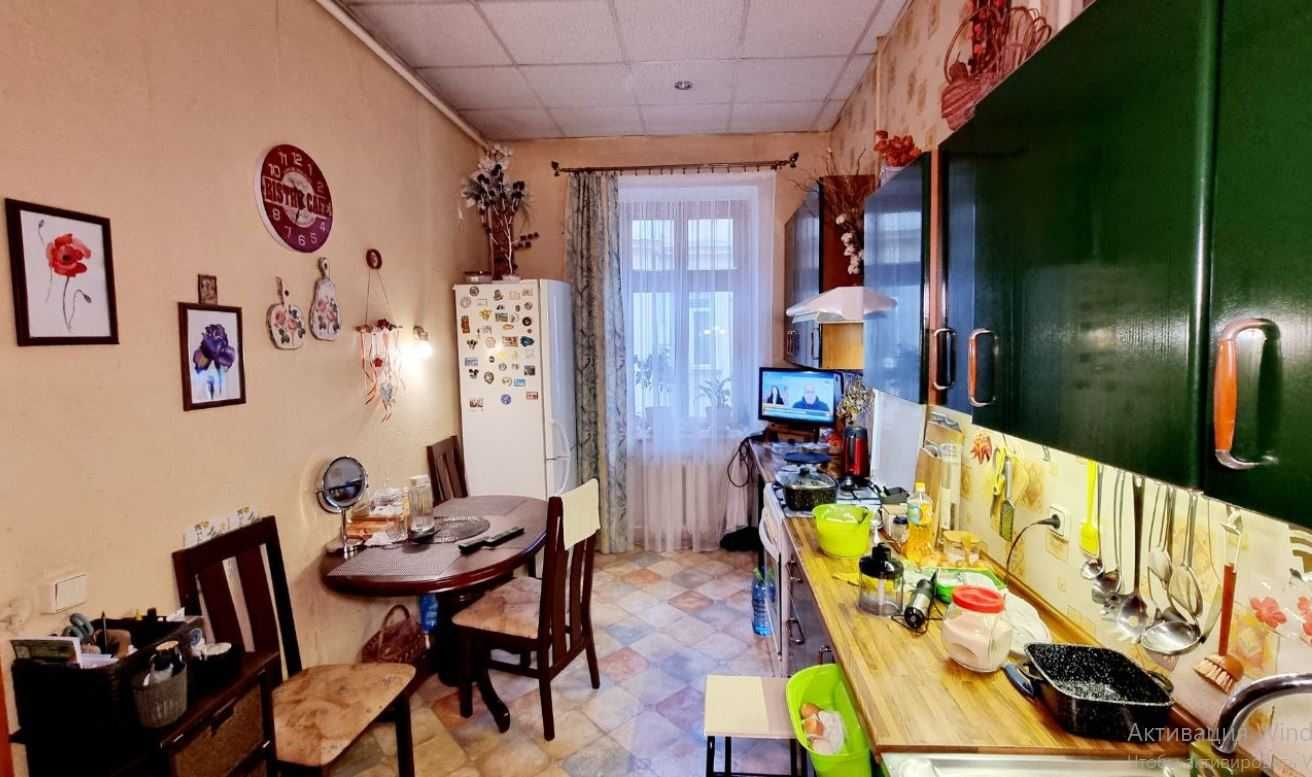 Трехкомнатная квартира ЦЕНТР, Базарная /Ришельевская СРЕДНИЙ Этаж