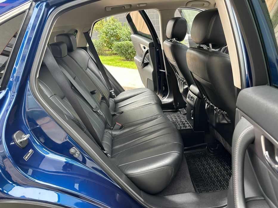 Infiniti QX70 3.7i V6 Premium