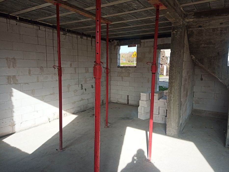 Stemple budowlane,korony, podpory doka