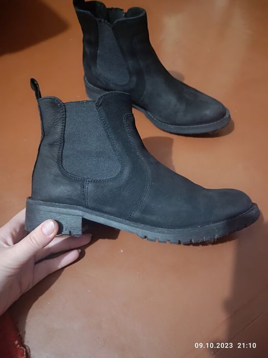 Ботінки нат.шкіра розмір 38