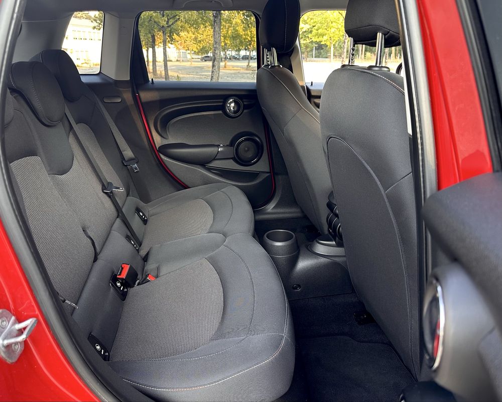 MINI One D Volcanic Orange, vibrante e Espírito Jovem - 5portas