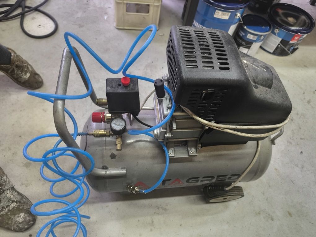 Kompresor 50 l Tagred 1F 230 v.