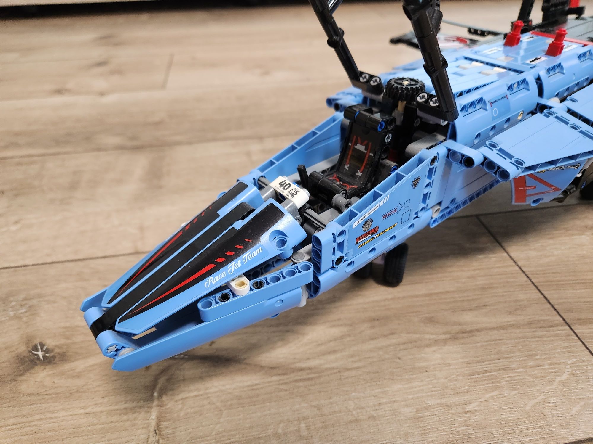 Lego 42066 technic в отличном состоянии самолёт Лего техник мотор