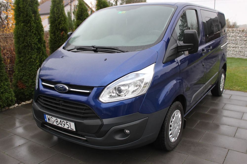 Ford Transit Custom 2.0 170KM 9 osobowy niski przebieg drzwi przesuwne z dwóch stron