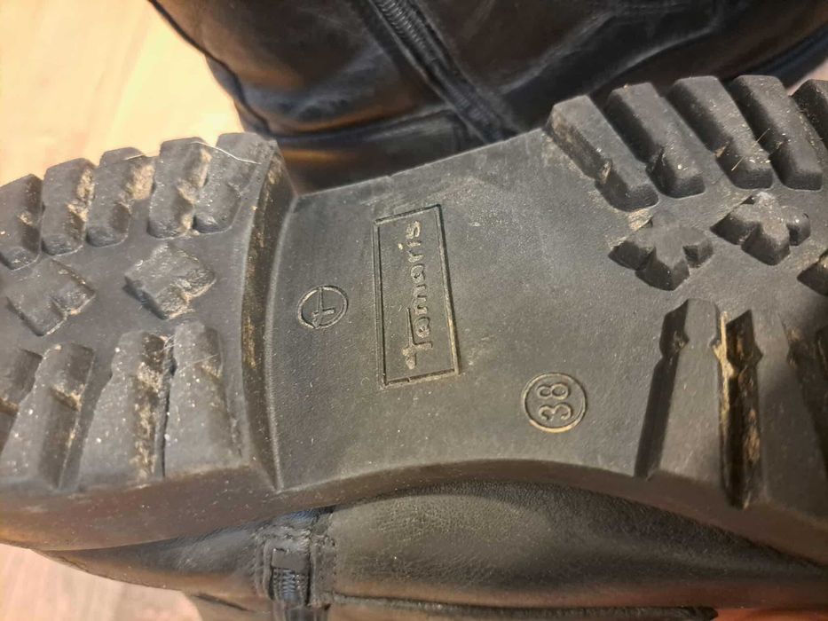 Botki damskie Tamaris czarne skórzane sznurowane rozmiar 38
