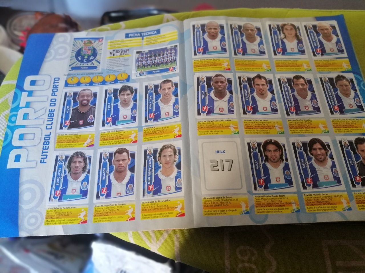 Caderneta de cromos de futebol