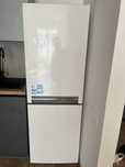 Продам холодильник indesit