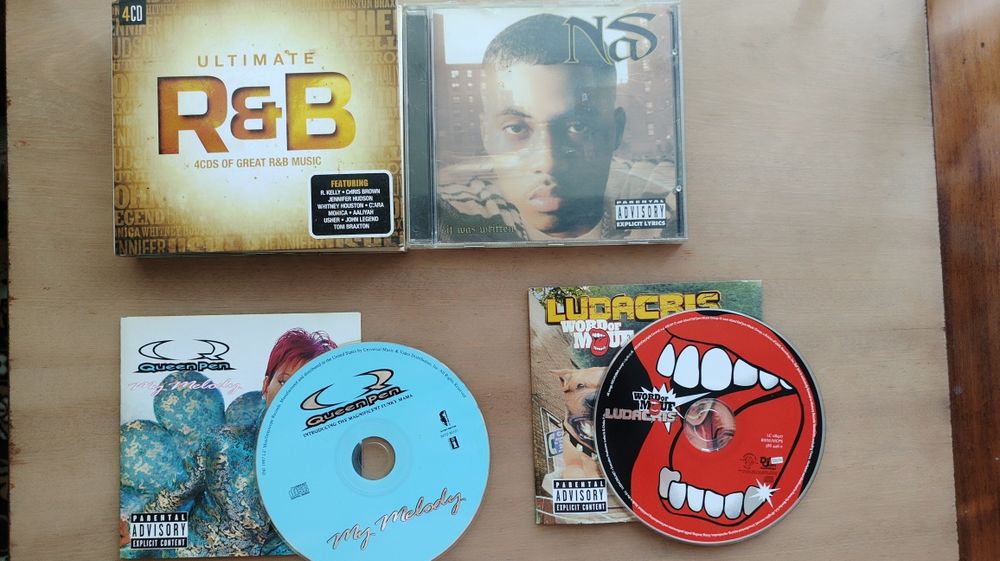 Багато фірмових аудіо CD