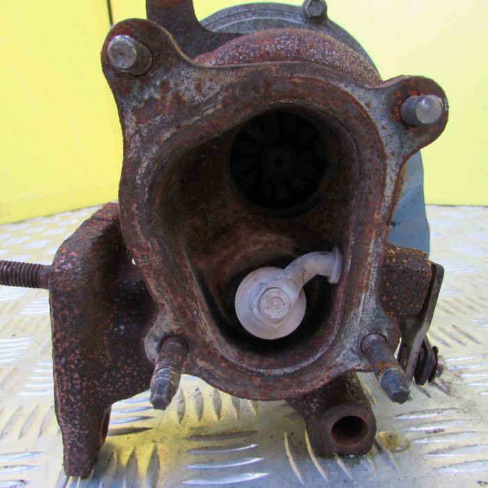 Турбіна 2.0 дизель Рено Трафік 2 Опель Віваро Турбина Trafic  Vivaro