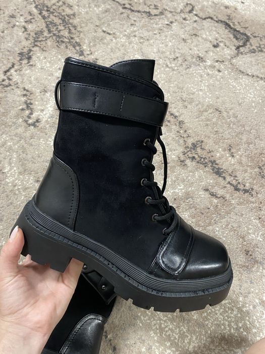 Ботінки 38 р на флісі