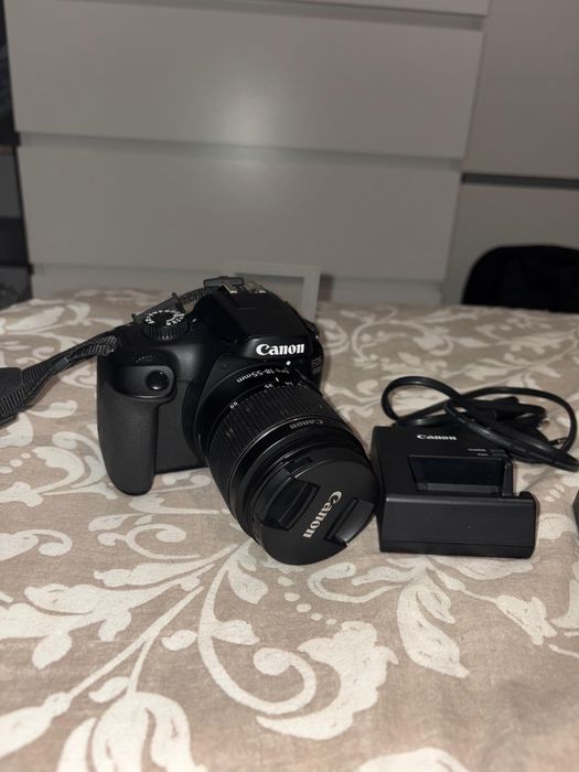 Camara Canon 4000D