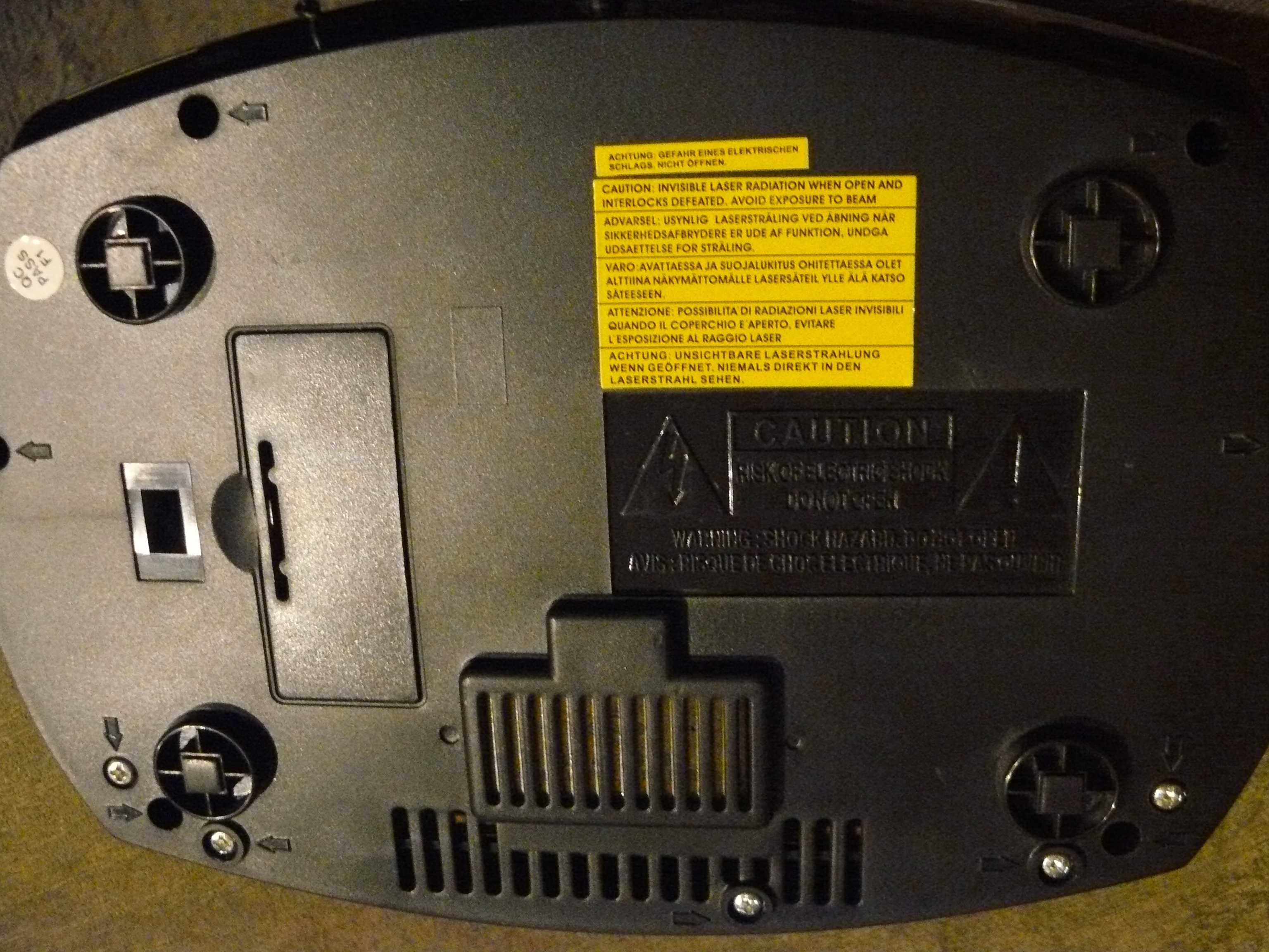 Budzik z radiem i cd Karcher