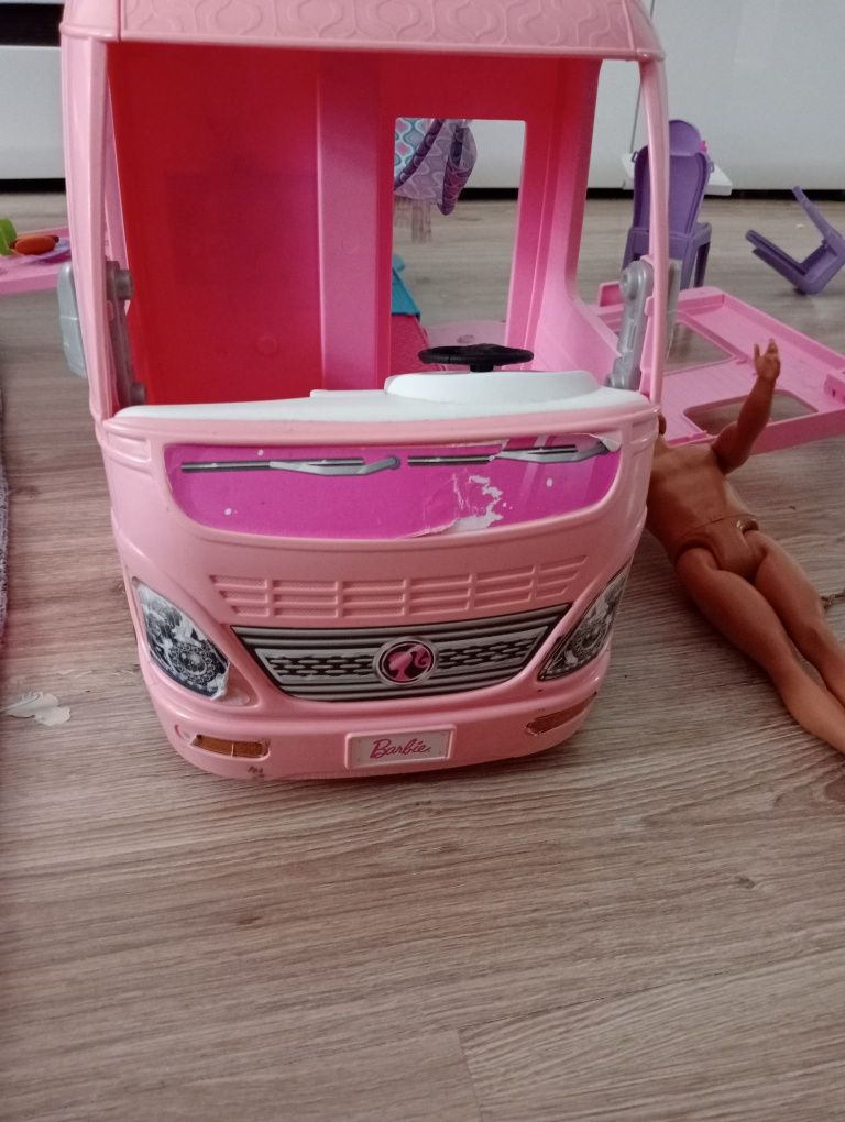 Kamper Barbie camper