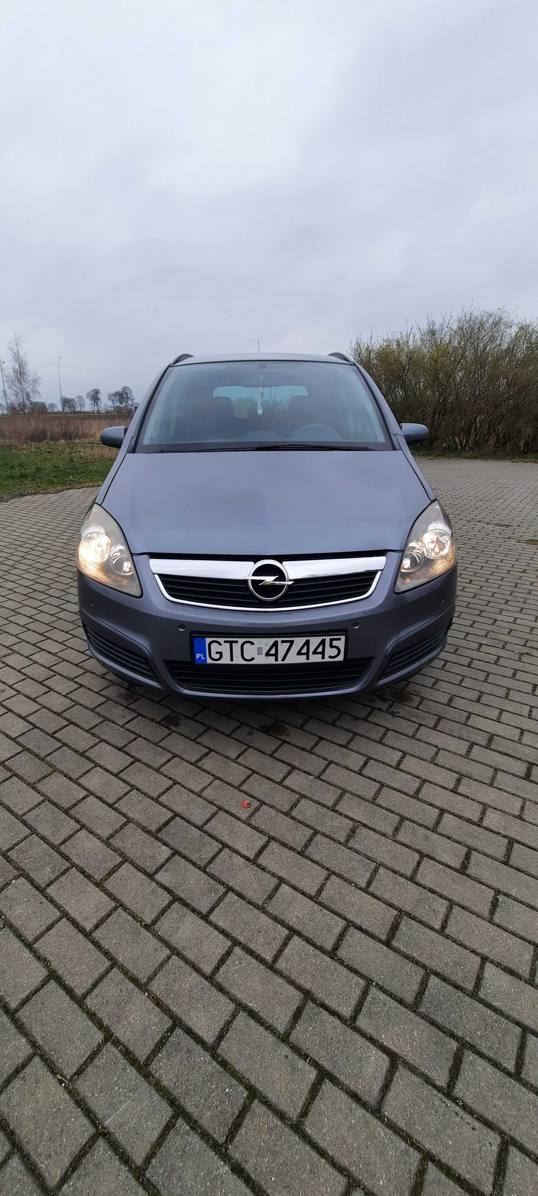 Opel Zafira B 1.8 benzyna 7 miejsc