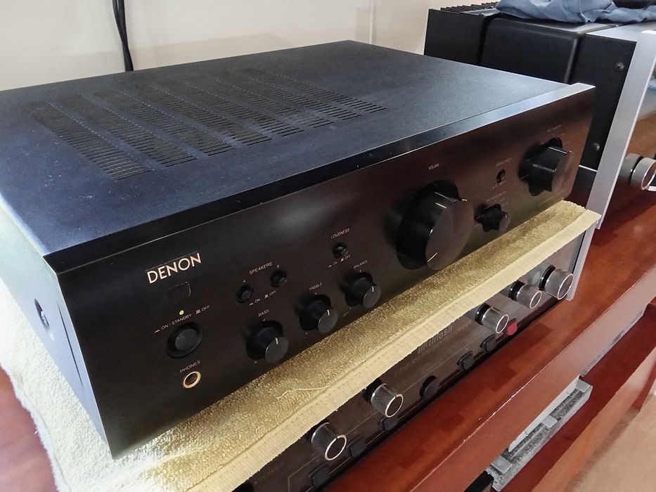 Amplificador Denon pma-700ae