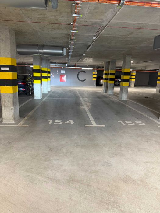 Miejsce postojowe w garażu podziemnym - Al. Krakowskie 281