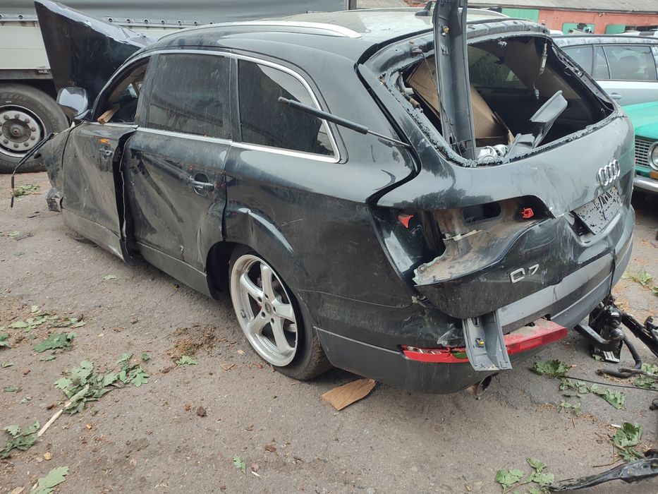Продам Audi Q7 3.0TDI пiсля дтп