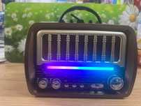 Radio retro vintage przenośne panel solarny na baterie akumulator LED