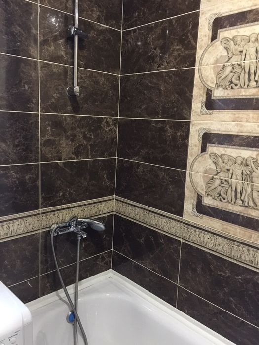 Подобова оренда квартири.. Двухкомнатная. 95 квартал, Центр, Ашан