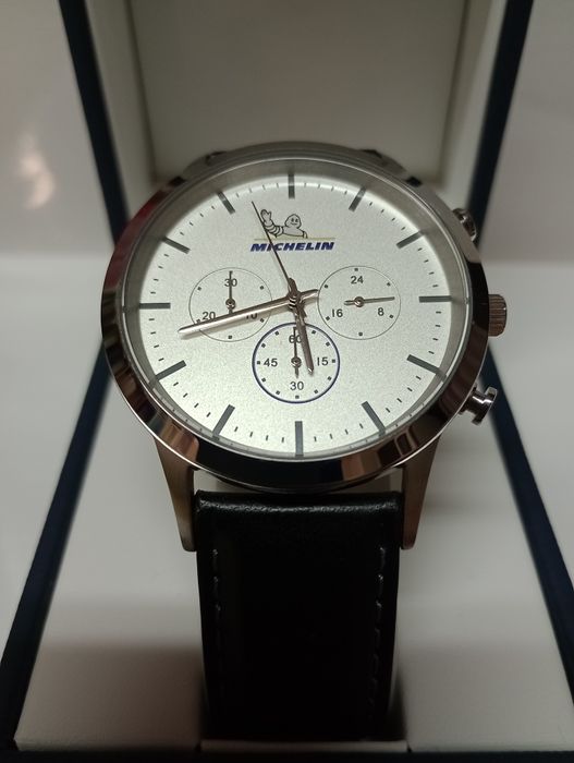 Zegarek męski Michelin.