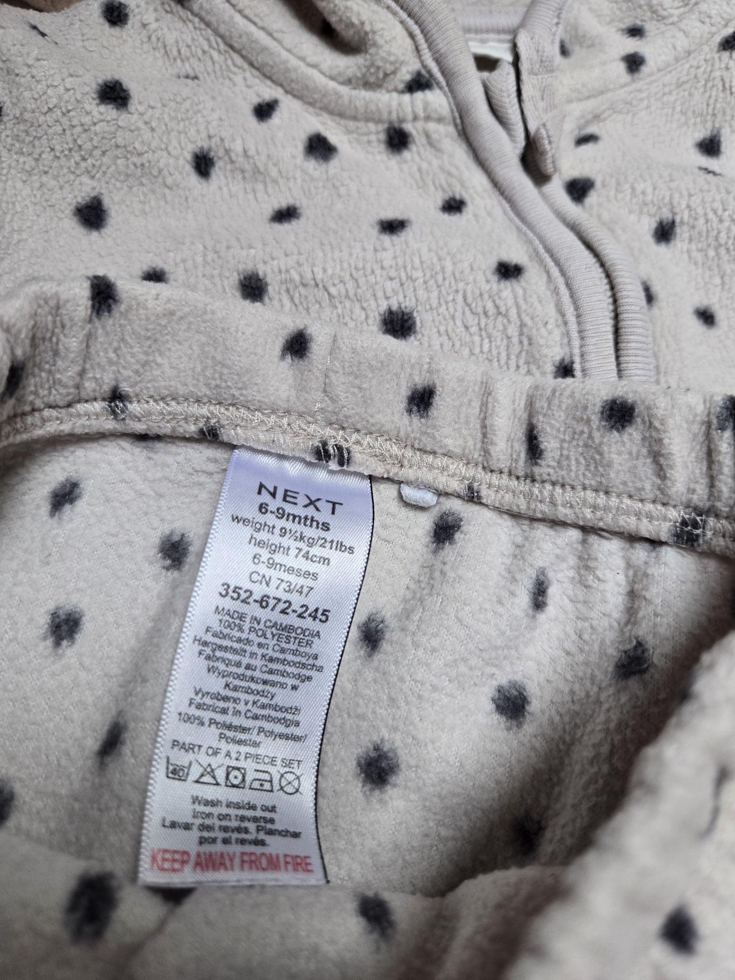 Polarowy dres 74 Next