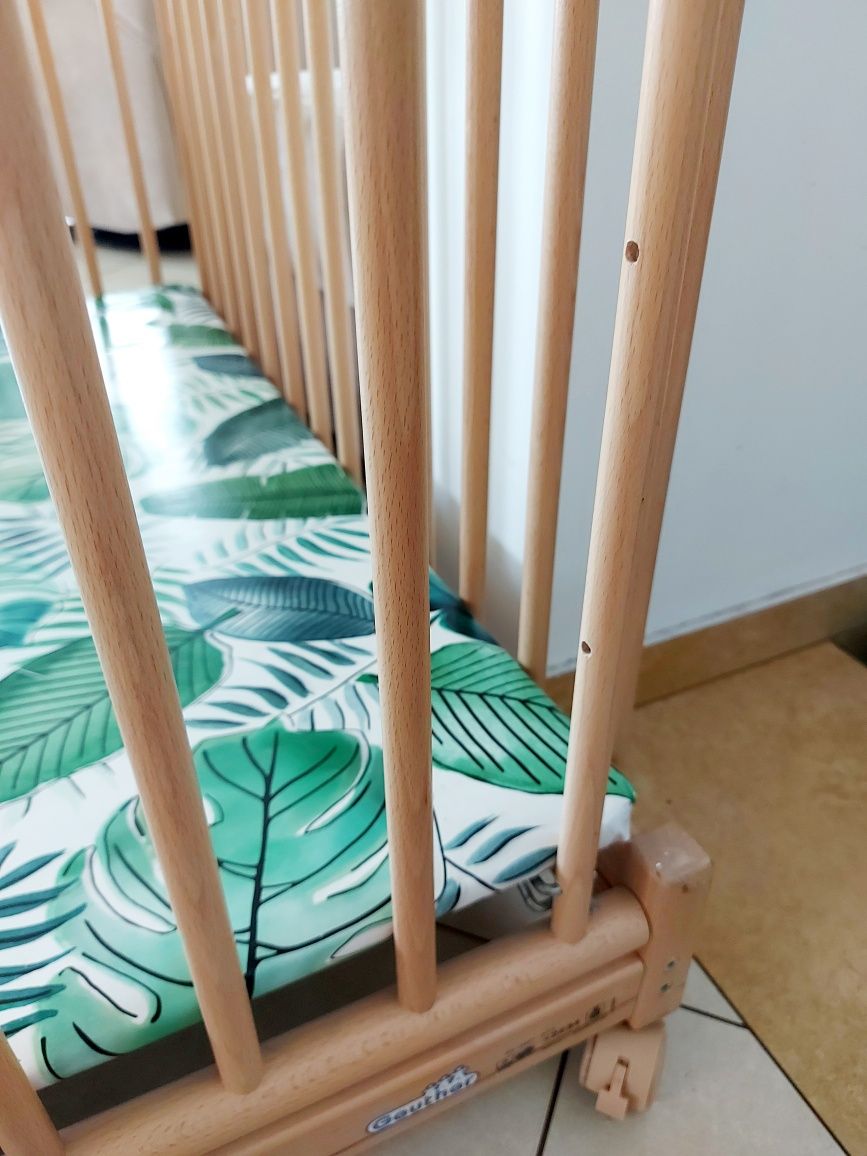 Kojec dla dziecka 100/100/77 cm łóżeczko Geuther niemiecki drewniany m
