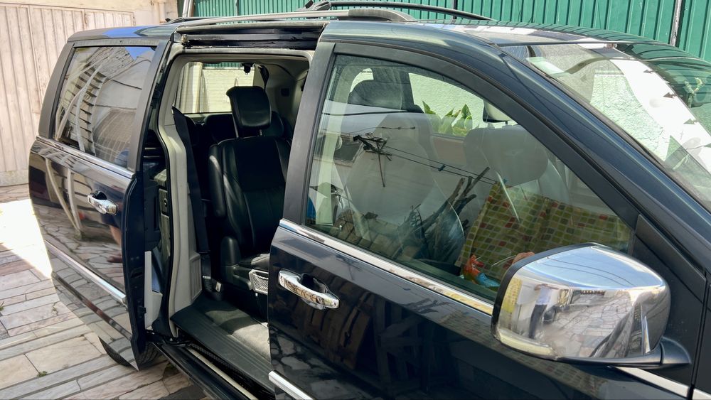 Chrysler Grand Voyager 2.8 CRD 2010