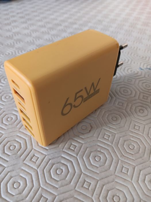 Carregador USB múltiplo (6x) 65w