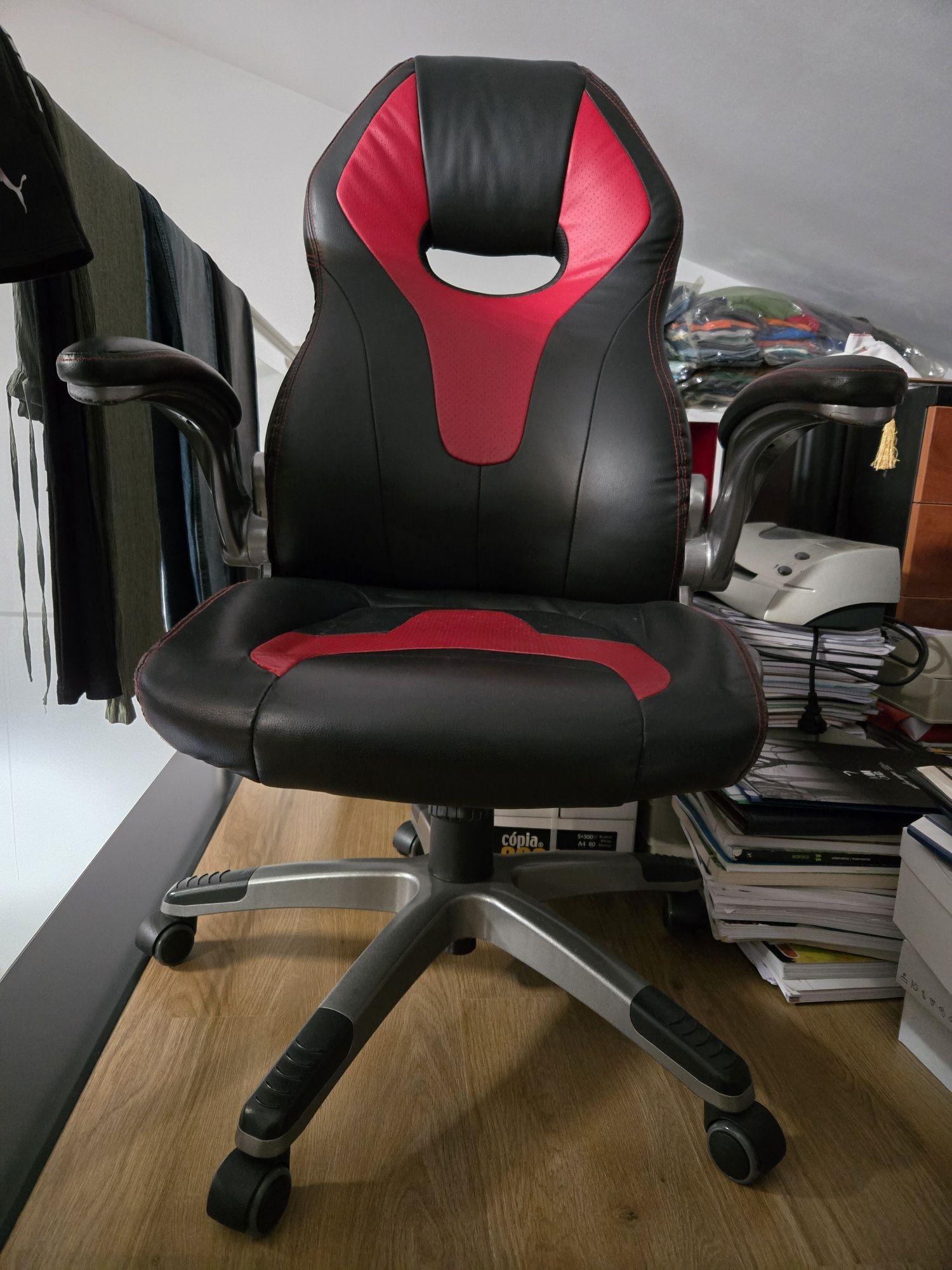 Cadeira de Escritório / Gaming – Preto e Vermelho
