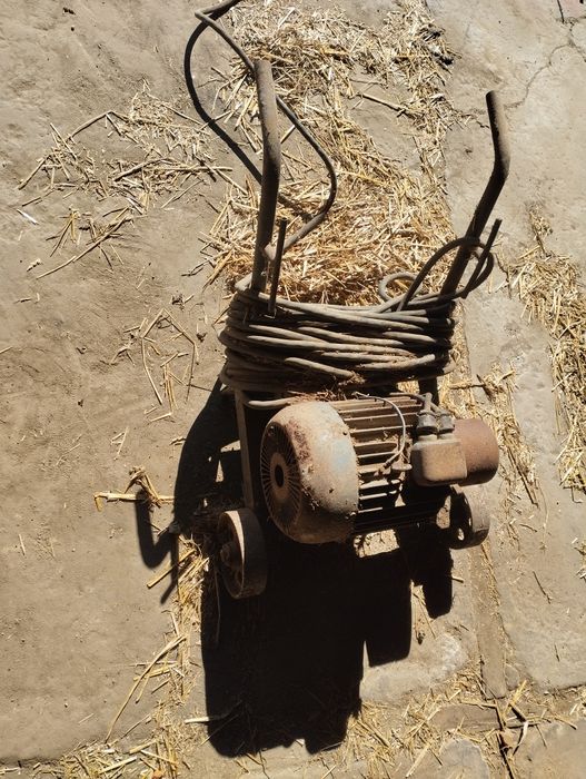 Silnik elektryczny trójfazowy